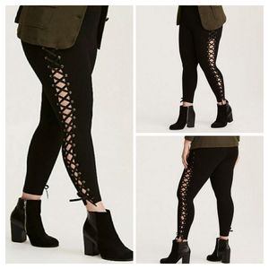 NWT Plus Size Torrid Lace Up Sides Pixie Pants. Sz 0X (12)